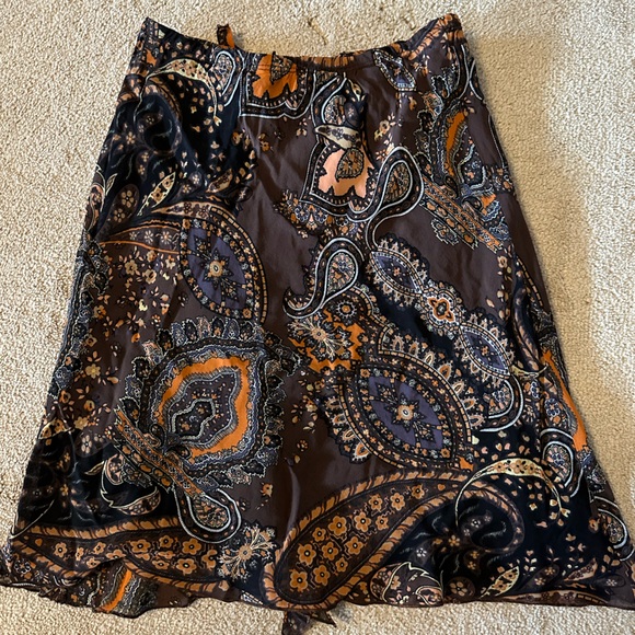Bebe ruffle skirt - Size L - Picture 3 of 5